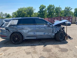 2025 Lincoln Aviator Reserve - Exterior Side Passenger